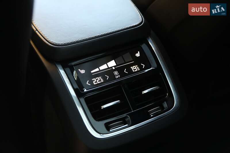 Внедорожник / Кроссовер Volvo XC90 2016 в Харькове фото 22 Внедорожник / Кроссовер Volvo XC90 2016 в Харькове