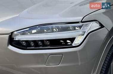 Внедорожник / Кроссовер Volvo XC90 2020 в 