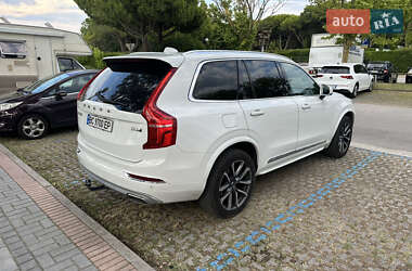 Внедорожник / Кроссовер Volvo XC90 2017 в 