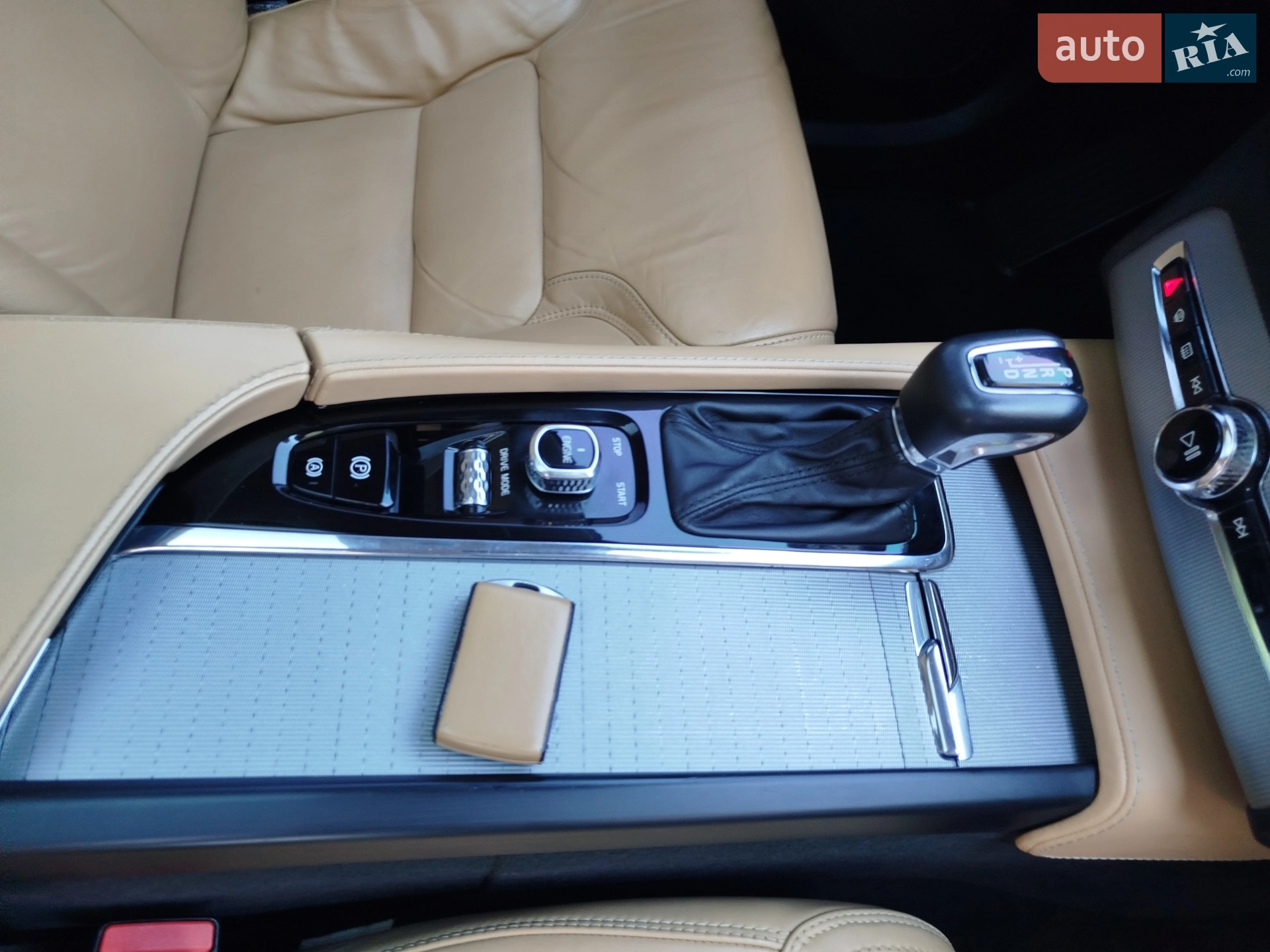 2015 Volvo XC90 - мініатюра 19