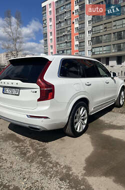 Внедорожник / Кроссовер Volvo XC90 2017 в 