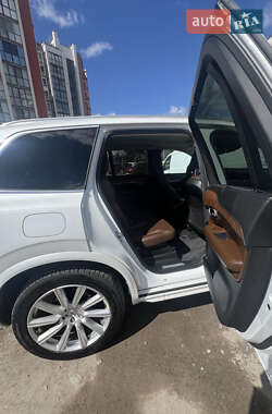 Внедорожник / Кроссовер Volvo XC90 2017 в 