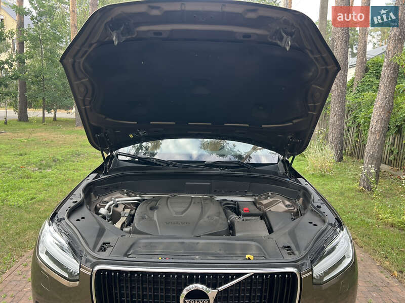 Внедорожник / Кроссовер Volvo XC90 2017 в Киеве