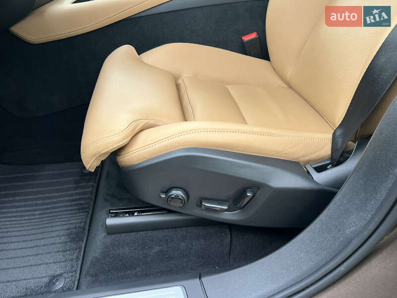 Внедорожник / Кроссовер Volvo XC90 2017 в Киеве