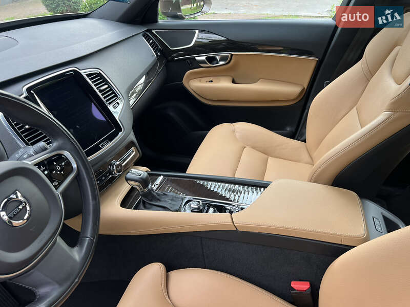 Внедорожник / Кроссовер Volvo XC90 2017 в Киеве