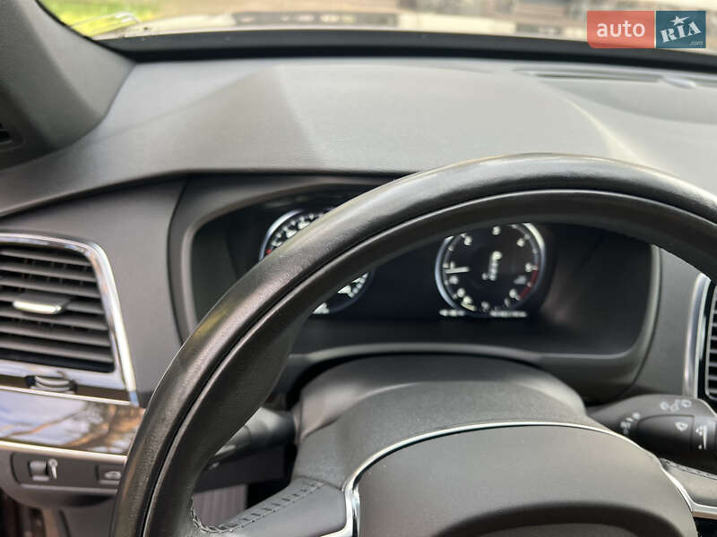 Внедорожник / Кроссовер Volvo XC90 2017 в Киеве