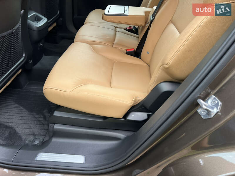 Внедорожник / Кроссовер Volvo XC90 2017 в Киеве