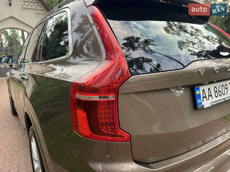 Внедорожник / Кроссовер Volvo XC90 2017 в Киеве