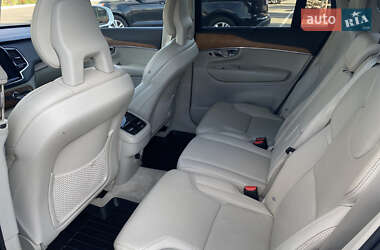 Внедорожник / Кроссовер Volvo XC90 2018 в 