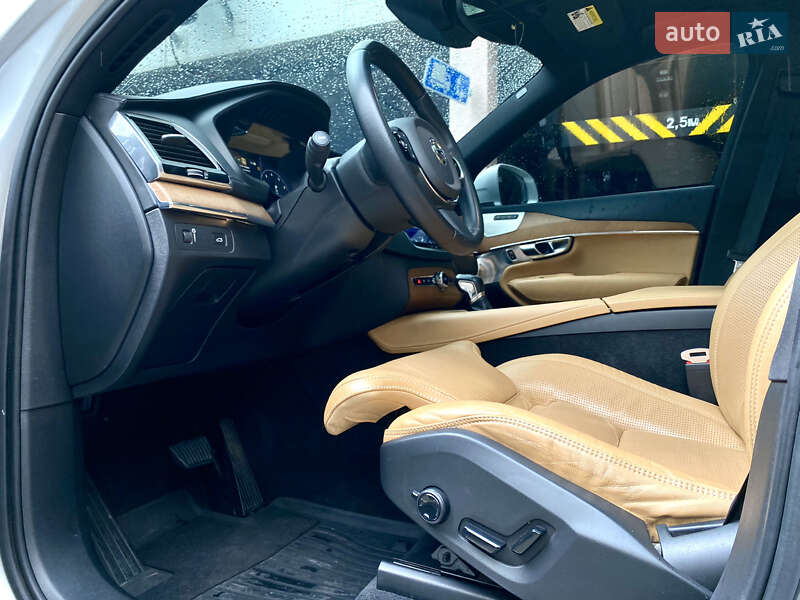 Внедорожник / Кроссовер Volvo XC90 2015 в Киеве