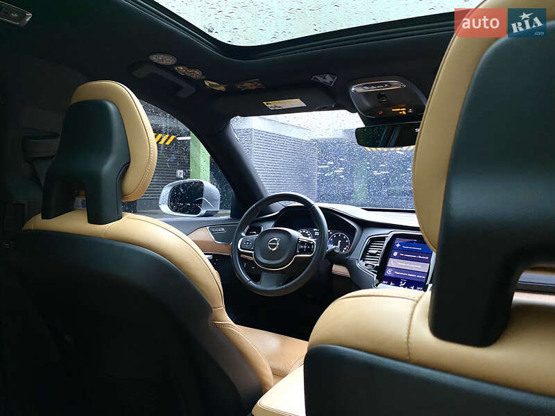 Внедорожник / Кроссовер Volvo XC90 2015 в Киеве