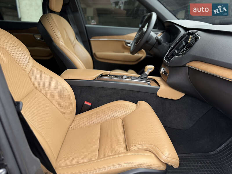 Внедорожник / Кроссовер Volvo XC90 2017 в Киеве