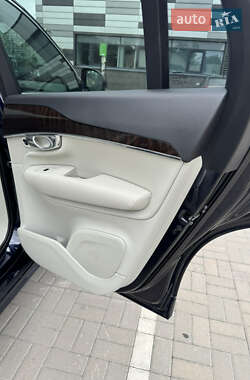 Внедорожник / Кроссовер Volvo XC90 2015 в 