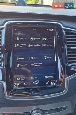 Внедорожник / Кроссовер Volvo XC90 2018 в 