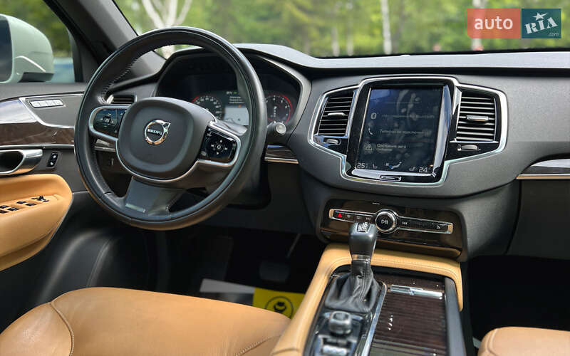 Позашляховик / Кросовер Volvo XC90 2017 в Львові