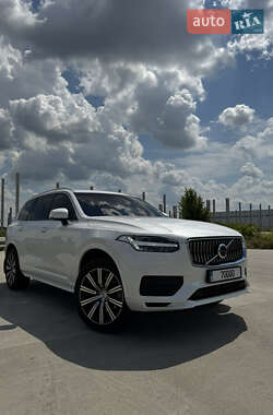 Внедорожник / Кроссовер Volvo XC90 2022 в 