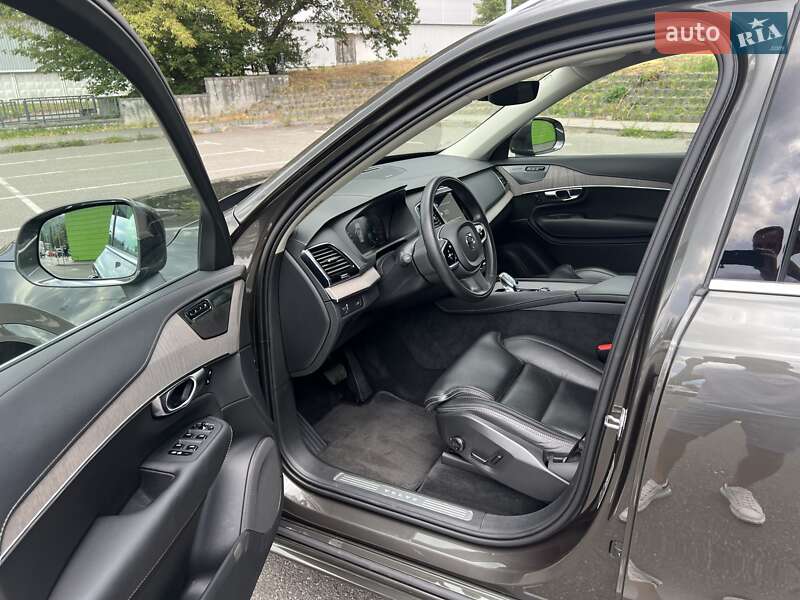 Внедорожник / Кроссовер Volvo XC90 2020 в Киеве