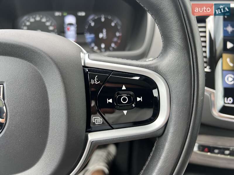 Внедорожник / Кроссовер Volvo XC90 2020 в Киеве