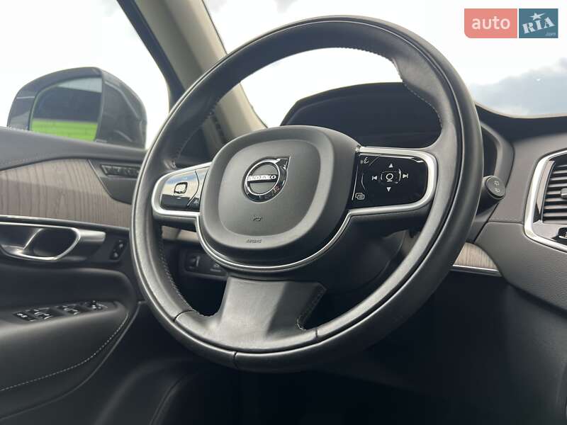Внедорожник / Кроссовер Volvo XC90 2020 в Киеве