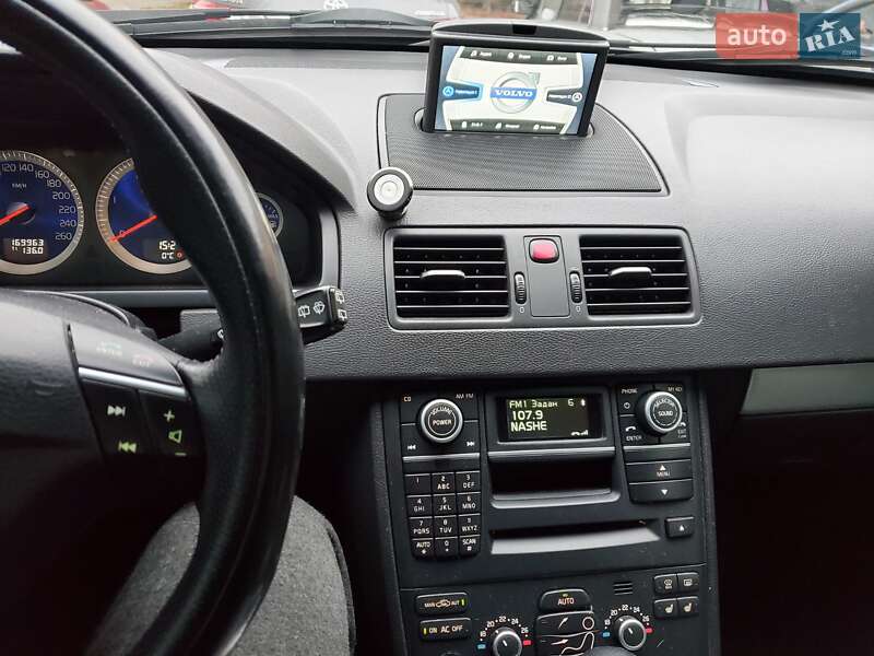 Внедорожник / Кроссовер Volvo XC90 2013 в 