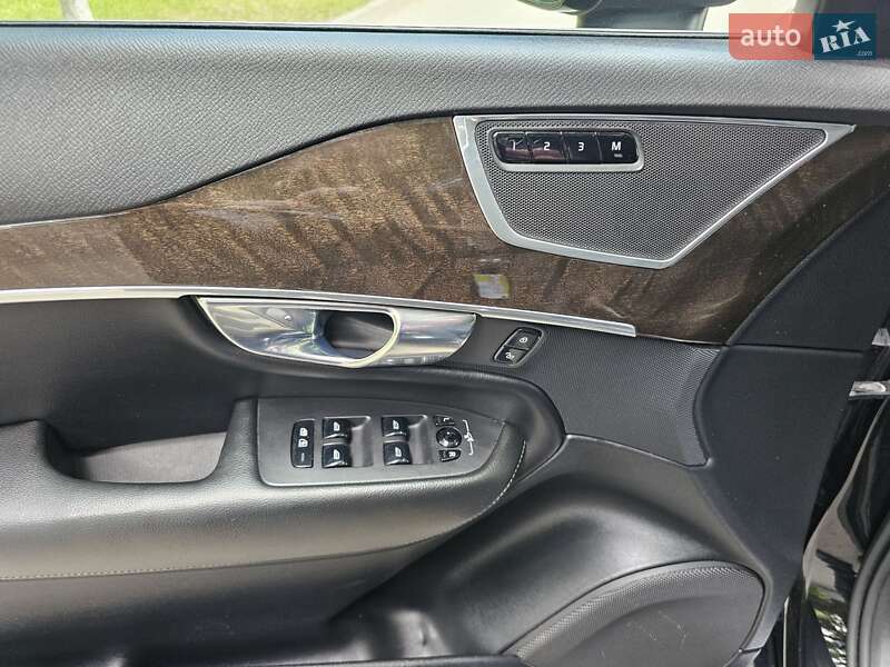 Позашляховик / Кросовер Volvo XC90 2018 в Львові