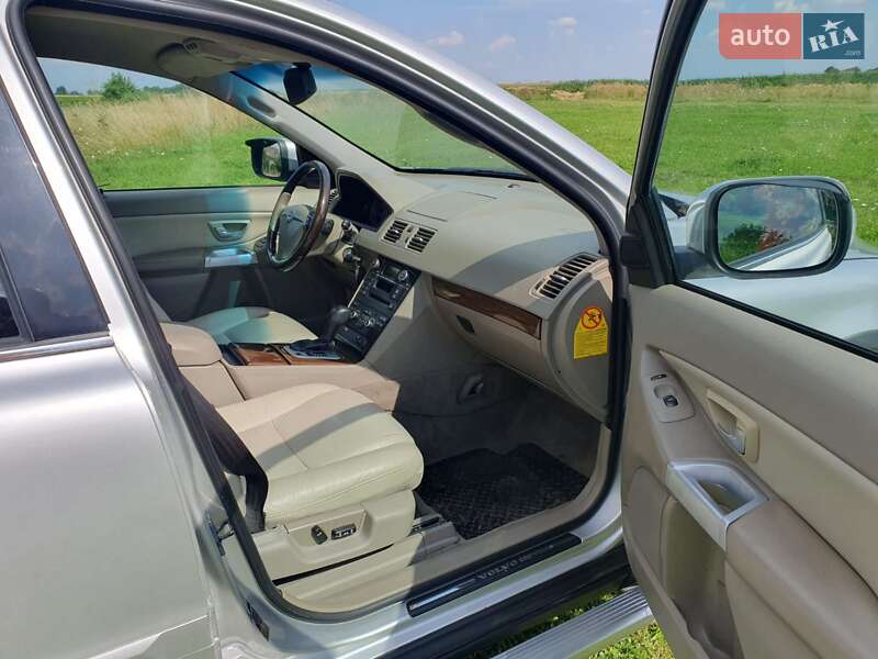 Внедорожник / Кроссовер Volvo XC90 2009 в Тернополе