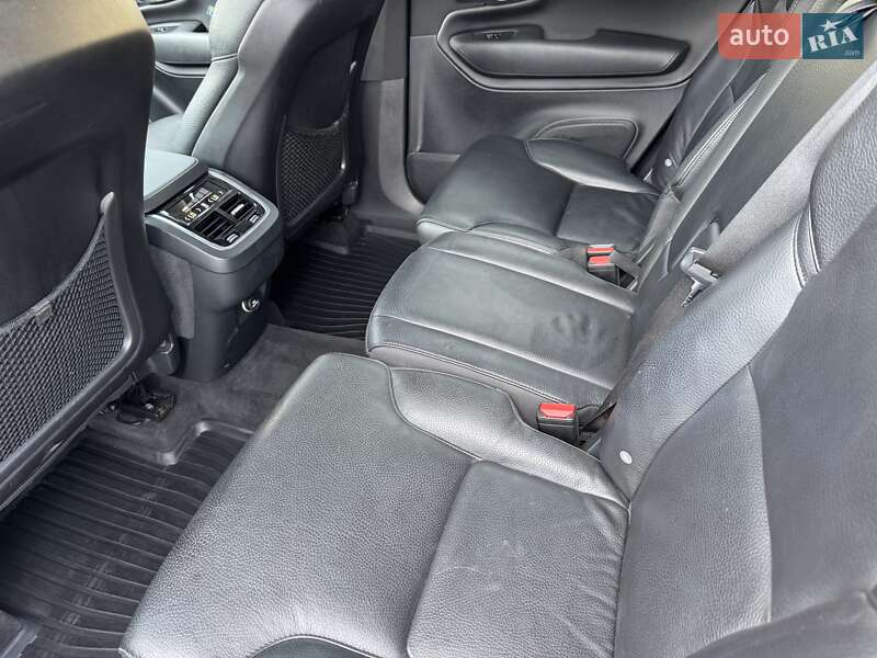 Внедорожник / Кроссовер Volvo XC90 2016 в Нововолынске