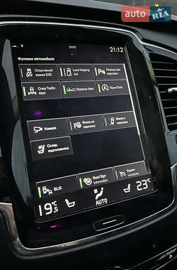 Внедорожник / Кроссовер Volvo XC90 2016 в 