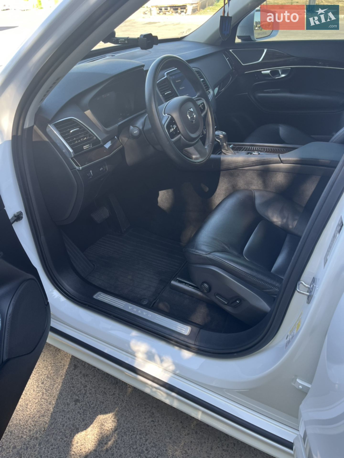 2018 Volvo XC90 - мініатюра 12
