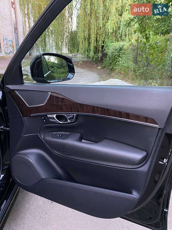 Внедорожник / Кроссовер Volvo XC90 2016 в Львове фото 14 Внедорожник / Кроссовер Volvo XC90 2016 в Львове