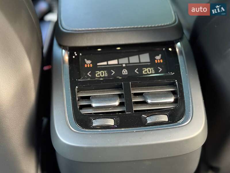 Позашляховик / Кросовер Volvo XC90 2020 в Хмельницькому
