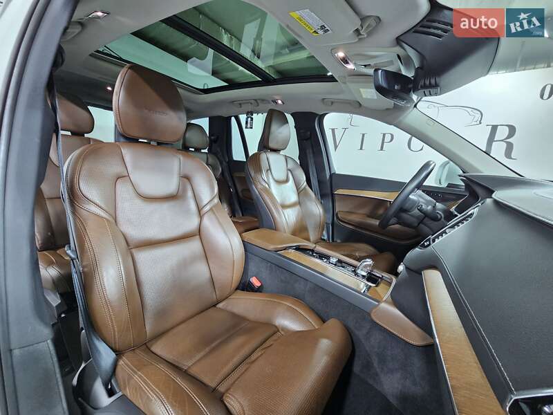 Внедорожник / Кроссовер Volvo XC90 2018 в Киеве