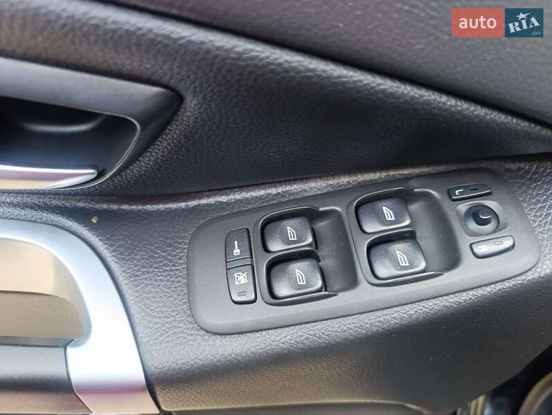 Позашляховик / Кросовер Volvo XC90 2013 в Житомирі фото 14 Позашляховик / Кросовер Volvo XC90 2013 в Житомирі