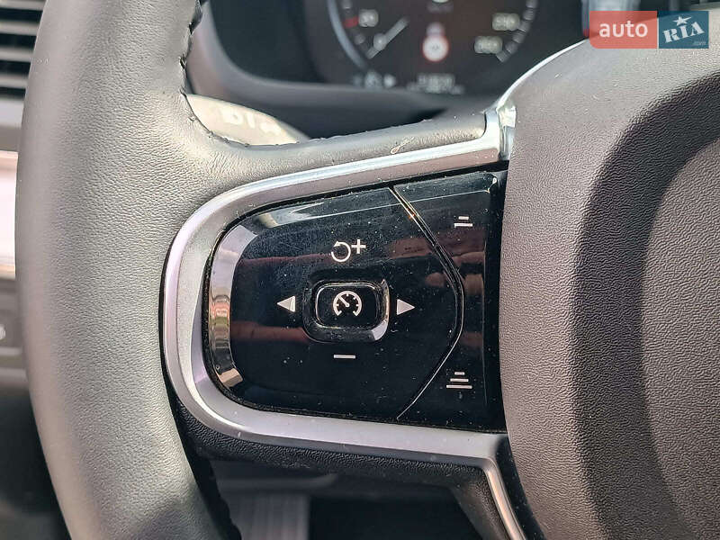 Позашляховик / Кросовер Volvo XC90 2015 в Харкові