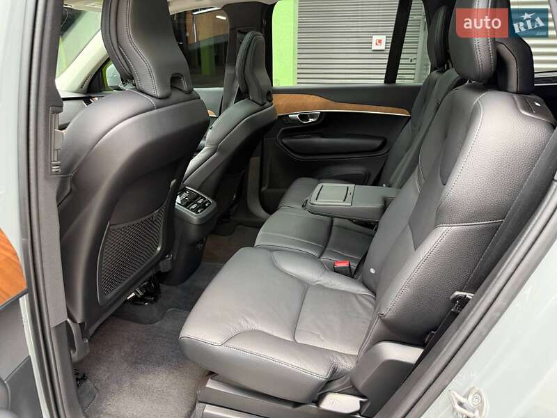 Внедорожник / Кроссовер Volvo XC90 2024 в Киеве