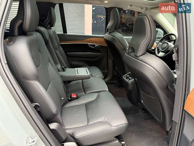 Внедорожник / Кроссовер Volvo XC90 2024 в Киеве