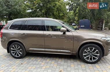 Внедорожник / Кроссовер Volvo XC90 2016 в 