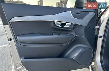 Внедорожник / Кроссовер Volvo XC90 2023 в 