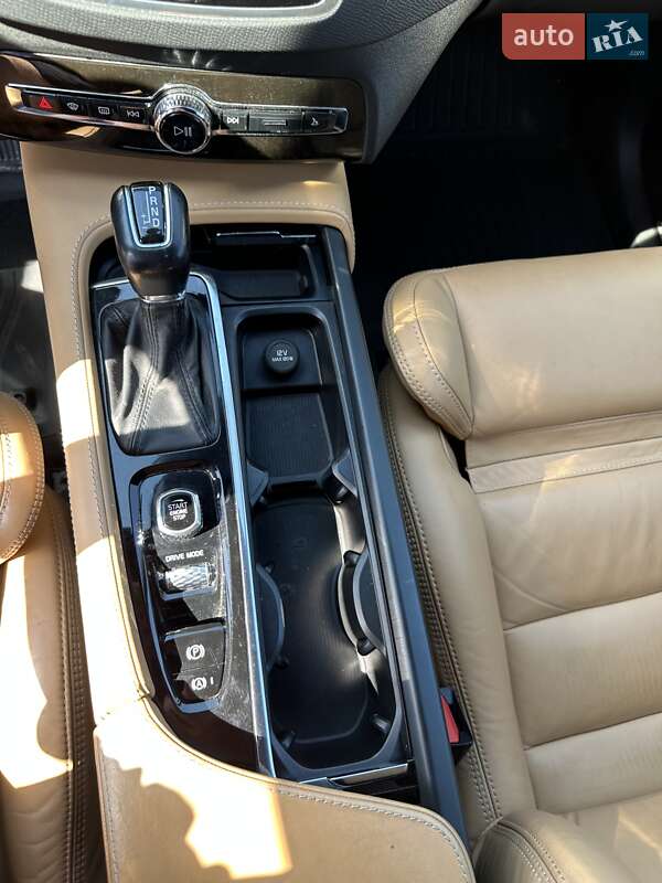 Позашляховик / Кросовер Volvo XC90 2018 в Житомирі фото 70 Позашляховик / Кросовер Volvo XC90 2018 в Житомирі