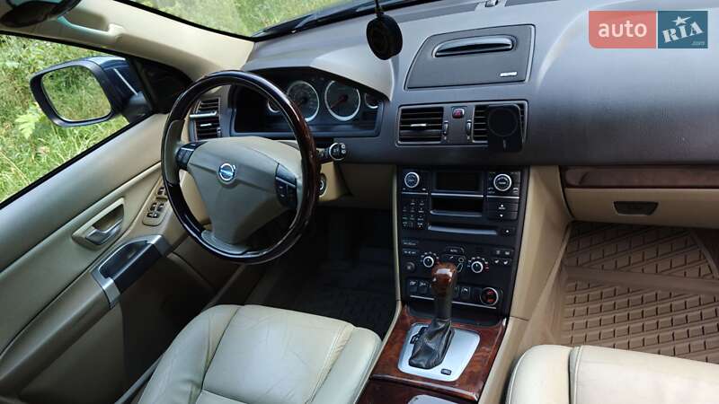 Внедорожник / Кроссовер Volvo XC90 2013 в Житомире