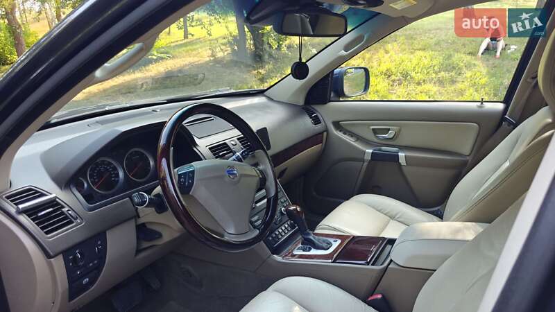 Внедорожник / Кроссовер Volvo XC90 2013 в Житомире