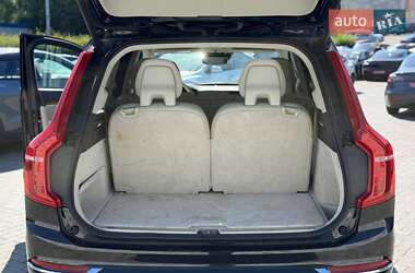 Внедорожник / Кроссовер Volvo XC90 2015 в 