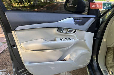 Внедорожник / Кроссовер Volvo XC90 2015 в 