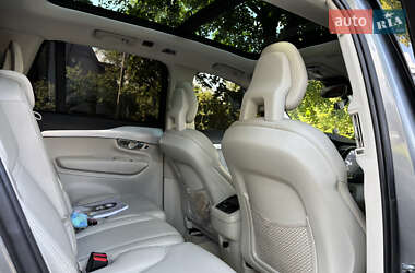 Внедорожник / Кроссовер Volvo XC90 2015 в 