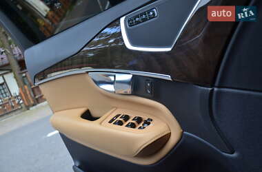 Внедорожник / Кроссовер Volvo XC90 2018 в 