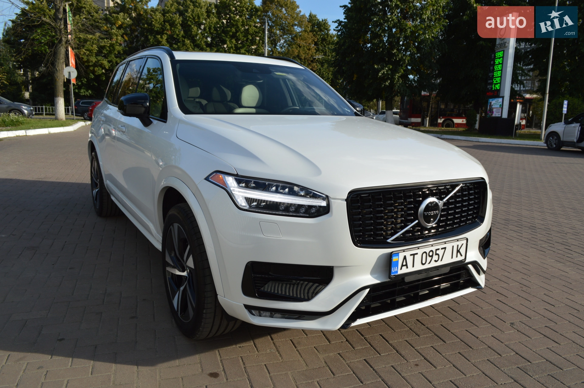 2019 Volvo XC90 - мініатюра 2