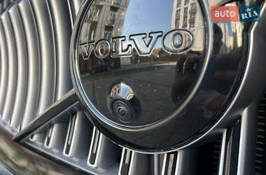 Внедорожник / Кроссовер Volvo XC90 2019 в 