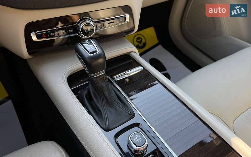 Позашляховик / Кросовер Volvo XC90 2018 в Львові