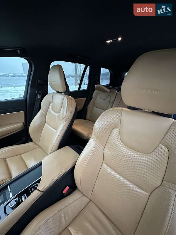 Внедорожник / Кроссовер Volvo XC90 2019 в Киеве фото 15 Внедорожник / Кроссовер Volvo XC90 2019 в Киеве