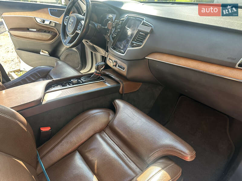 Позашляховик / Кросовер Volvo XC90 2017 в Львові